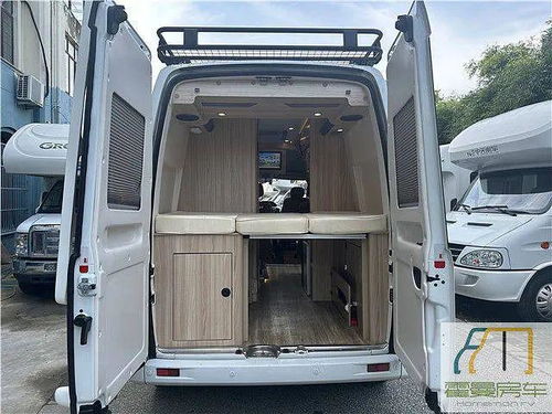 精品二手车 2020款 上汽大通maxus rv80 2.5t b型房车长轴,行驶5.1万公里,8成新